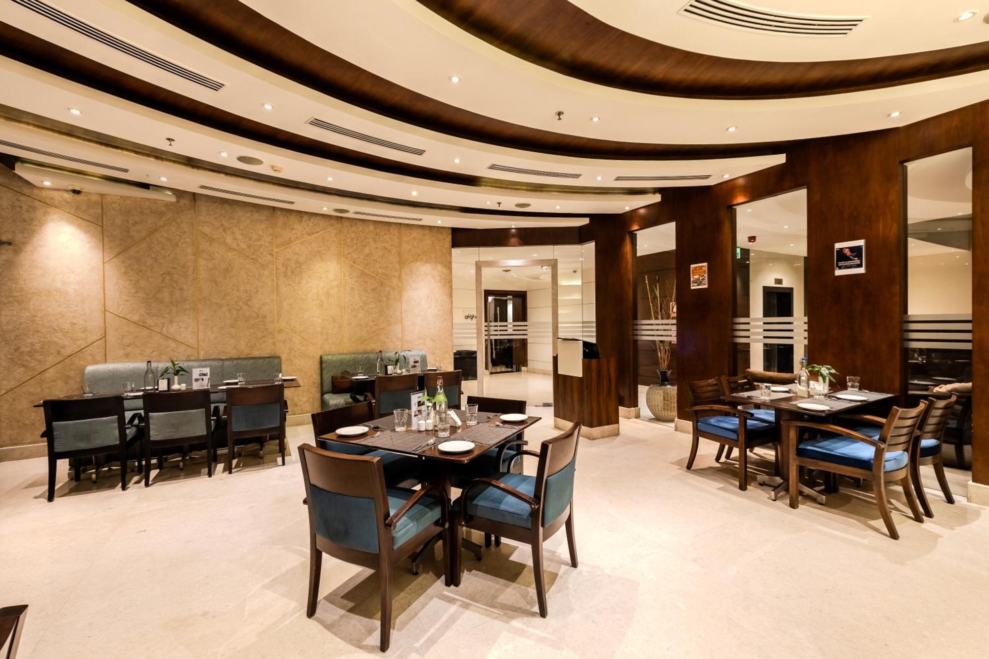 Olive Downtown Hotel Kochi Bagian luar foto