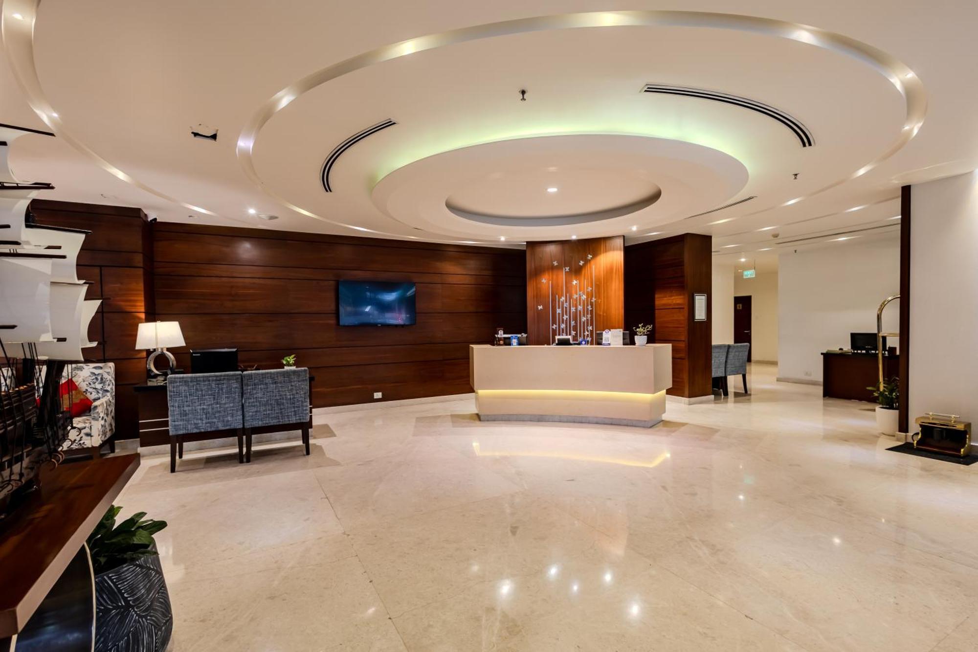 Olive Downtown Hotel Kochi Bagian luar foto