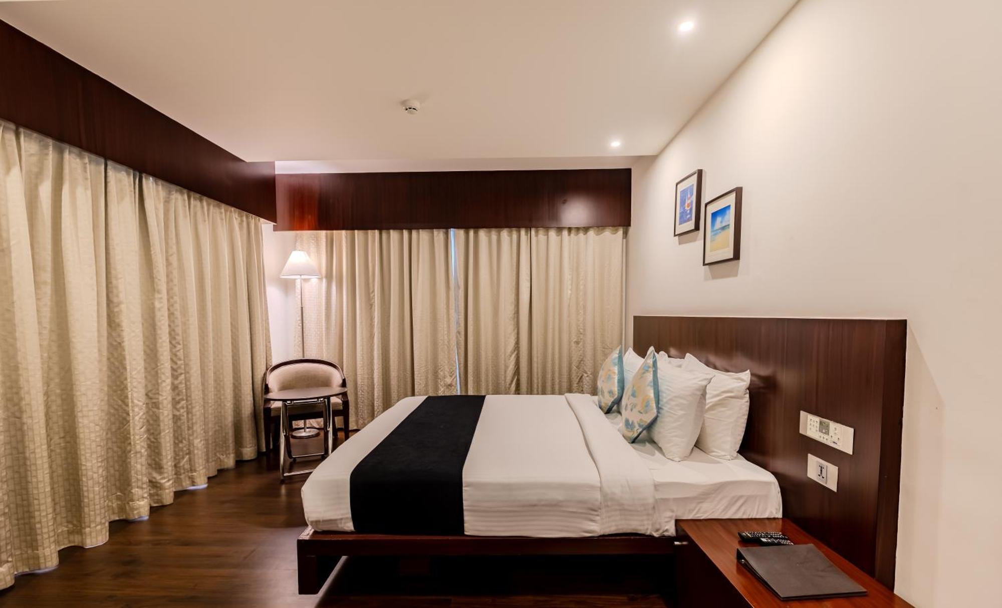 Olive Downtown Hotel Kochi Bagian luar foto