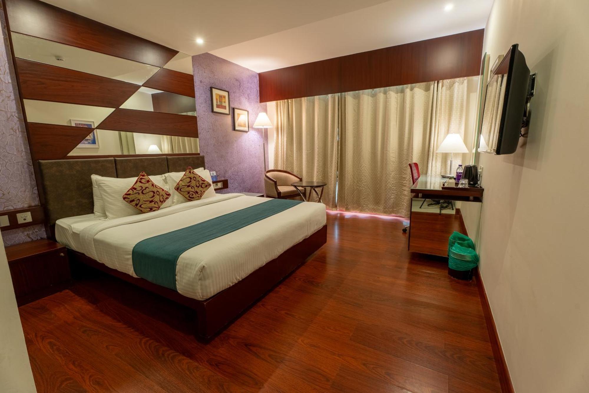 Olive Downtown Hotel Kochi Bagian luar foto