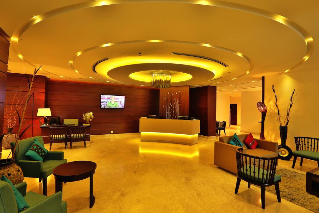 Olive Downtown Hotel Kochi Bagian luar foto