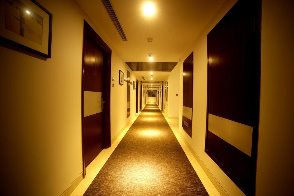 Olive Downtown Hotel Kochi Bagian luar foto